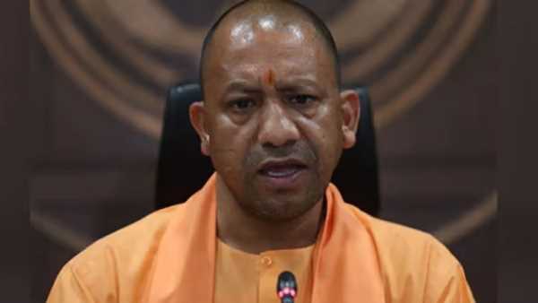 रानी झांसी की शौर्यगाथा को विभिन्न माध्यमों से आगे बढ़ाया जाए: योगी